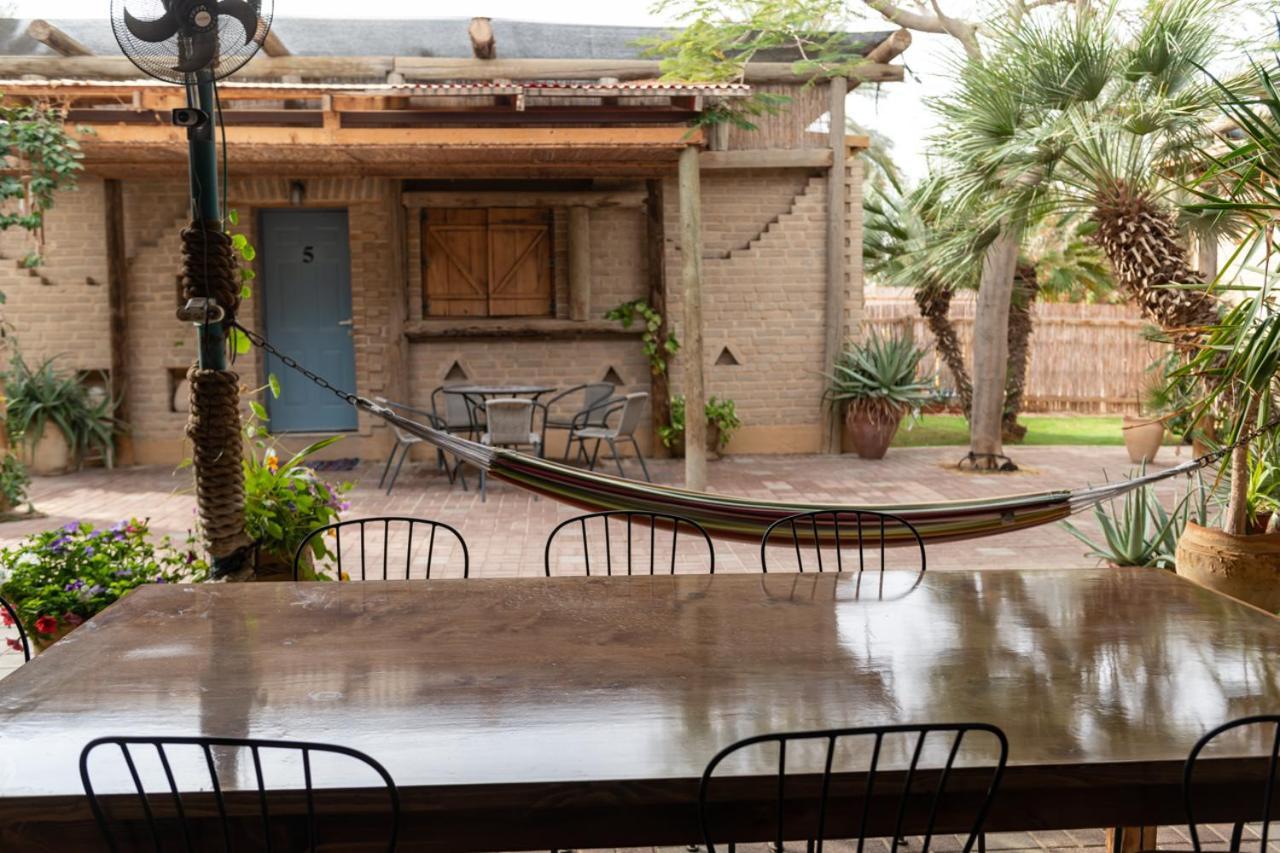 Desert Routes Inn Shvilim Ba Midbar Hazeva Exterior photo