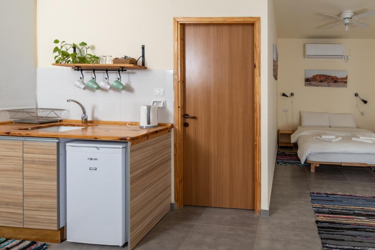 Desert Routes Inn Shvilim Ba Midbar Hazeva Exterior photo